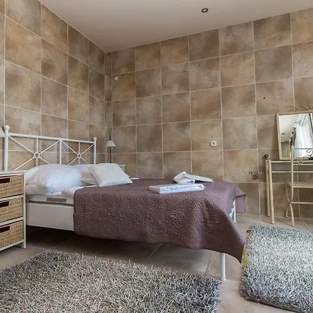 Bed & Breakfast Butterfly Penthouse *